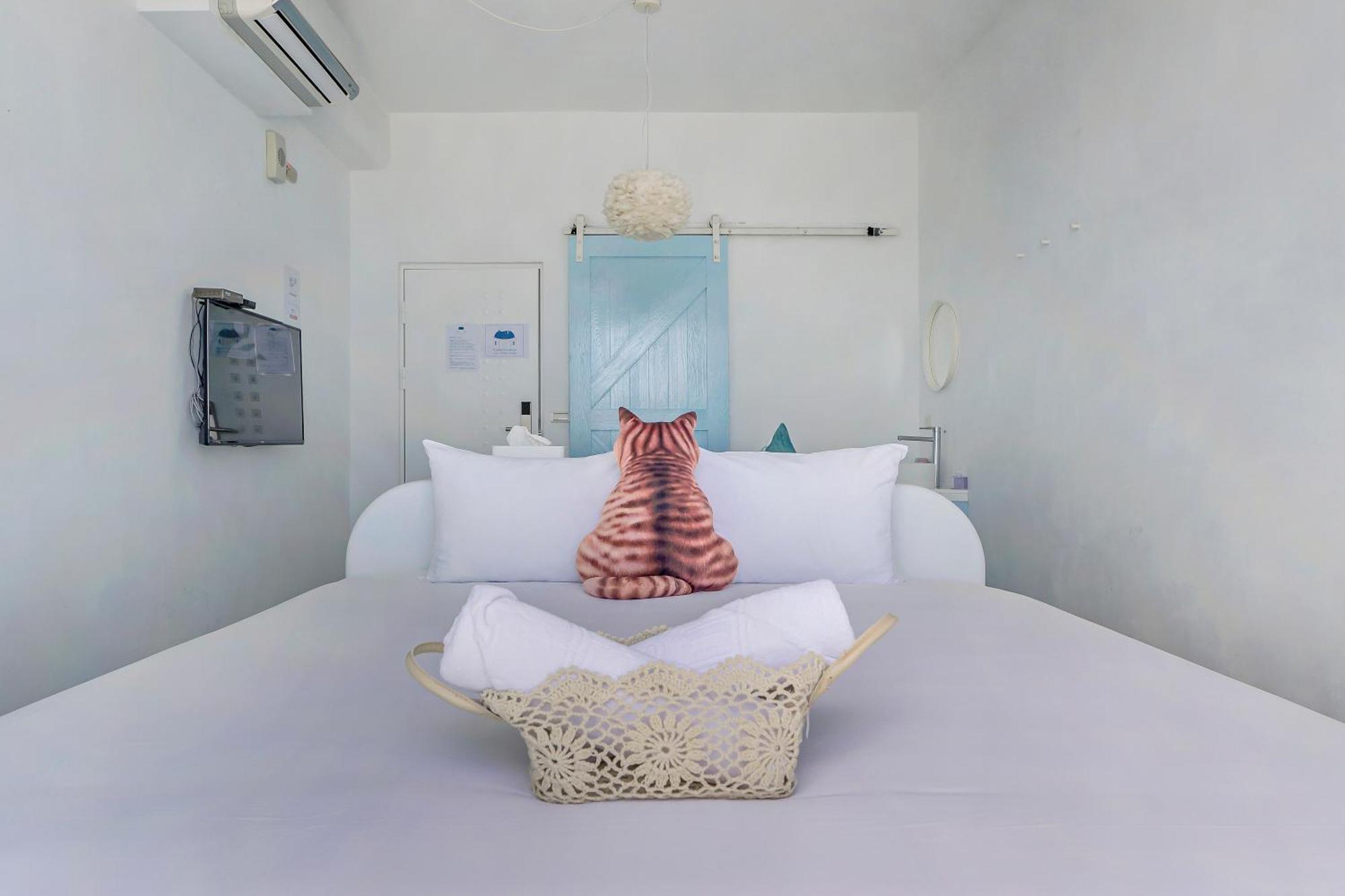 Cat At Greece Bed & Breakfast Нануан Екстериор снимка